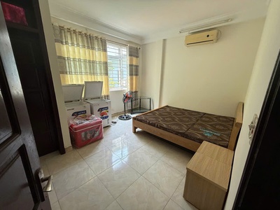 Căn góc bà triệu, nhà đẹp dân xây , 15m ra oto , sát mặt phố, cạnh trường học và bãi gửi oto. 2