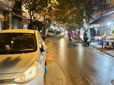 Bán nhà Minh Khai 57m , ô tô đỗ cửa, kinh doanh, giá 11,68 tỷ 0