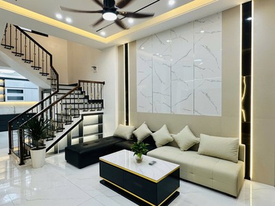 Bán căn nhà 3 tầng ngõ phố Hàn Thượng, ph Thành Đông, Tây Hải Phòng, 50m2, 3 ngủ, 2.7x tỷ 8