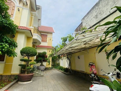 Bán Gấp Biệt Thự Sân Vườn 550m2 Gần Chợ Đông Hòa Dĩ An 4