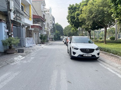 Cần bán 75,4m2 đất tổ 8 Thạch Bàn, Phường Long Biên. View công viên, gần chợ, trường học 1