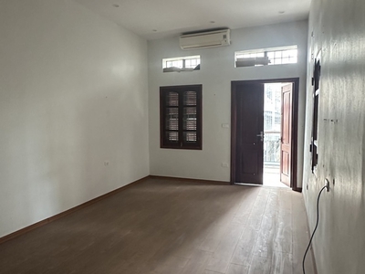 Mặt phố yên lạc bán 90M tặng nhà ô tô kinh doanh hai bà trưng 2