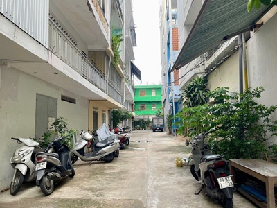 Căn hộ tầng trệt vị trí bật nhất tại tttp Nha Trang.    Vị trí tọa lạc tại ks LẦU BẢY đường Thống 3