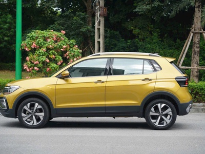 Volkswagen  T-Cross bản Luxury 1