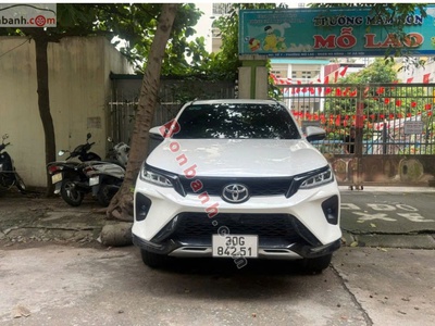 Cần bán TOYOTA FORTUNER 2.4G 4x2 at legender   đời  2021 2