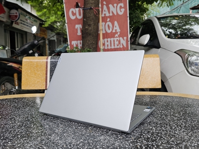 Lenovo Xiaoxin Pro 14 i5-12500h 2.8k 120hz. 100sRGB. 400nit 1