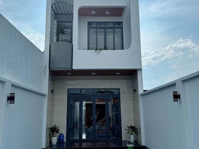 Nhà 1 trệt 1 lầu   Kiến trúc hiện đại, diện tích 100m , giá chỉ 2 tỷ 4 4