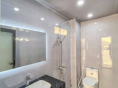Nhà phố hiện đại   Giá chỉ 2 tỷ 4   Diện tích 100m2  - Gần KCN cầu Tràm 3