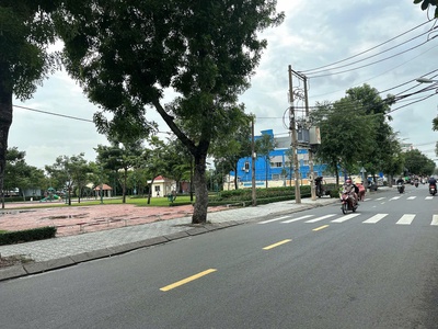 Nhỉnh 12 tỷ sở hữu mtkd sầm uất nguyễn văn quá 100m2 ngang 4.1m 4 lầu gần chợ cây sộp. 1