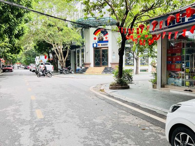 Bán nhà mặt phố việt hưng, lô góc 3 thoáng, mặt tiền 19m, vỉa hè, kinh doanh ngày đêm 2