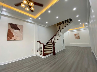 Nhà Nguyễn Khang - Phân Lô Oto Tránh - 2 Nhà Ra Phố - Ngõ Thông Kinh Doanh 5