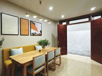 Bán gấp, nhà  vĩnh tuy - 34m2 - 4 tầng - giá cực mềm - ngõ gần ô tô - nhỉnh 5 tỷ 0