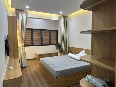 Bán nhà đẹp 2 tầng mặt tiền đường nguyễn hữu huân - giá 11 tỷ. 0