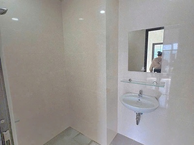 Bán căn hộ toà ssh09 hà quang 1  đặc biệt: có ban công thoáng mát  diện tích: 58,2 m2 giá bán: 2