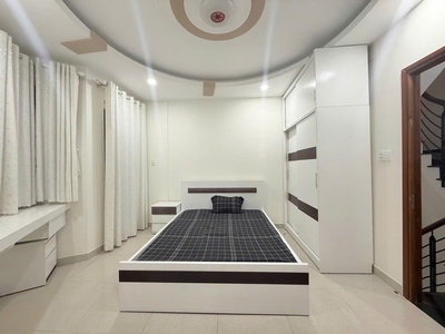 Khu vip nhỉnh 7 tỷ - nhà 5 tầng 4pn4wc đường đoàn thị điểm phú nhuận 1