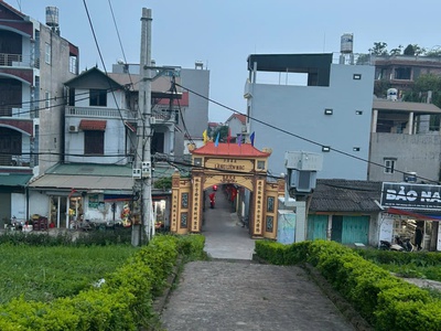 Nhà mới hoàng liên-liên mạc 5 tầng lô góc ô tô đỗ cổng nhỉnh 4 tỷ 0