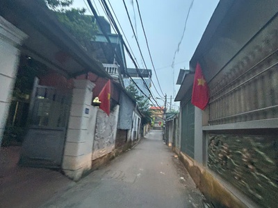 Nhà mới hoàng liên-liên mạc 5 tầng lô góc ô tô đỗ cổng nhỉnh 4 tỷ 1