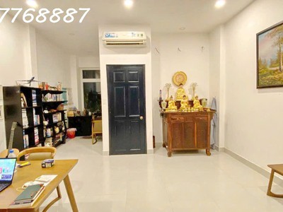 Bán 4 tầng mt thích quảng đức phường 4 phú nhuận 2