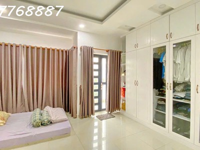 Bán 4 tầng mt thích quảng đức phường 4 phú nhuận 1