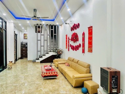 Bán gấp nhà ngô thị nhậm sát chợ bông đỏ,oto,55m,5 tâng,mt:5m 1