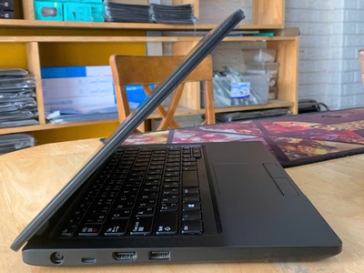 Laptop Dell Latitude E5290 Core i5-7300U Ram 8GB SSD 256GB VGA ON Màn 12.5 Inch Máy Đẹp 2
