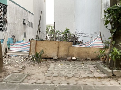 Bán 88,2m2 đất đấu giá Việt Hưng sau lưng mặt phố Đào Đình Luyện. Gần công viên, sổ đỏ chính chủ 0