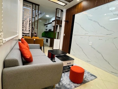 Bán Nhà Cổ Linh, Long Biên 33m2, 5T chỉ 6,38 tỷ  tặng nội thất 0