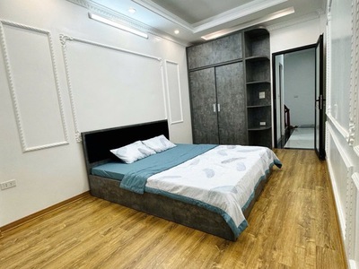 Bán Nhà Cổ Linh, Long Biên 33m2, 5T chỉ 6,38 tỷ  tặng nội thất 3