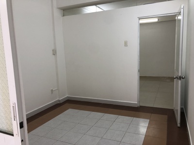 Chung cư nguyễn kim quận 10 lô R lầu 2 thang bộ 49m2 2pn 2