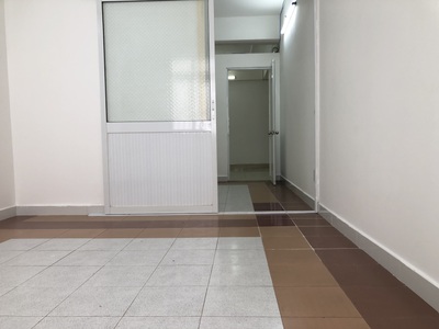 Chung cư nguyễn kim quận 10 lô R lầu 2 thang bộ 49m2 2pn 7
