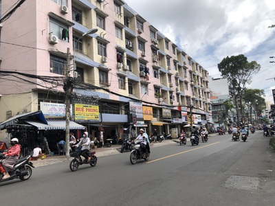 Chung cư nguyễn kim quận 10 lô R lầu 2 thang bộ 49m2 2pn 8
