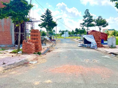 Bán gấp nền đất ngay khu dân cư thị Trấn Thủ Thừa 1