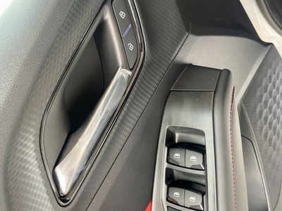 MG5 lux lăn bánh chỉ 50x tr 16