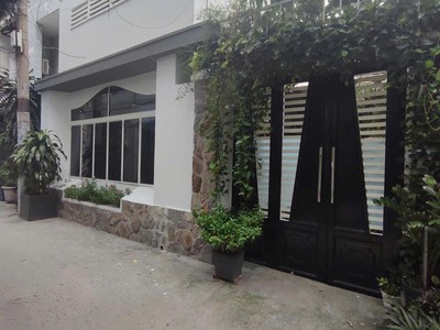 Nhà cấp 4, 1/ đường số 1 p11 gv, 113m2, ngang lớn 8m, hẻm xe tải thông xe hơi né nhau, chỉ 12.4tỷ 1