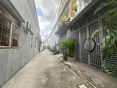Bán nhà 3 tầng, 3pn  lâm thị hố,p tân chánh hiêp  q.12. dt 56m2  4x14m , . 4