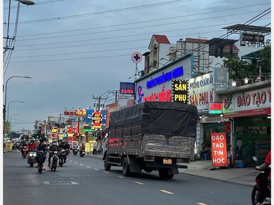 Ngộp quá ngộp mặt tiền nguyễn ảnh thủ q12 ngang 4.5m 135m2 4 lầu kd đa ngành 14.8 tỷ. 1