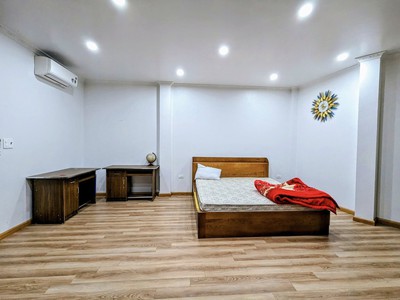 Bán nhà  phố đội cấn   46m    5 tầng   9 tỷ 1