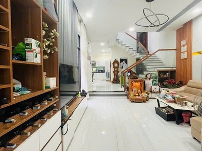 Biệt thự 3 tầng, dt 150m2 đường 7m5 khánh an - gần chợ hòa khánh, liên chiểu - chỉ 7.5x tỷ 2