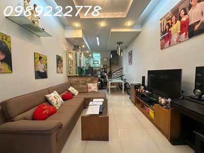 Chủ gấp bán giảm 700tr - giá 8.3 tỷ  quận 3 - hẻm ô tô sạch đẹp - 4 lầu mới đẹp - 36m2 . 2