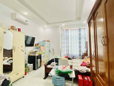 Bán nhà  đường 3/2   phường 14, ô tô đỗ cửa - 3.8x10m - 5 tầng 4pn có sân thượng. mt 72 1