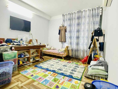 Bán nhà  đường 3/2   phường 14, ô tô đỗ cửa - 3.8x10m - 5 tầng 4pn có sân thượng. mt 72 3