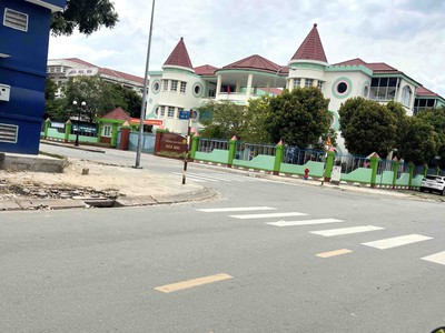 Cần bán đất 140m  mặt tiền đường 10m bình chiểu gần chợ đầu mối ql13 chỉ 8.5 tỷ   60tr/m2 siêu ngon 2