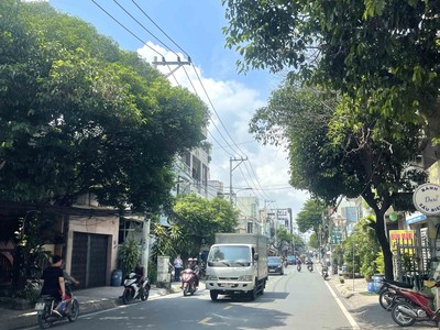 Cần bán gấp nhà lô góc tam hà thủ đức   52m  vuông vức, shr, giá ngộp chỉ 3.7 tỷ 1
