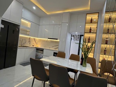 Hiếm - bán nhà tôn đức thắng - đống đa - 50m2 - 7 tầng - gần ngay mặt phố - 5 phút di chuyển đến 1