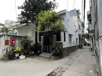 Nhà 417 quang trung  thông tứ tung ngay ubnd gò vấp 0