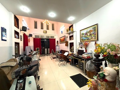 Nhà 417 quang trung  thông tứ tung ngay ubnd gò vấp 2