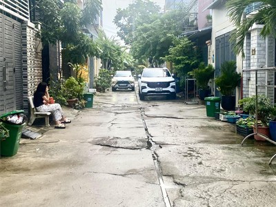 Lô đất đẹp ngay nguyễn xiễn   quận 9   sổ riêng full thổ cư - gần vinhomes grand park q9 - đường 2