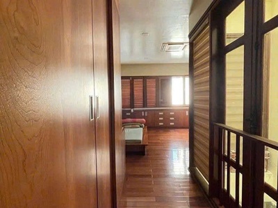 Bán nhà trích sài, diện tích 90m cực gần hồ tây chỉ 25 tỷ 1