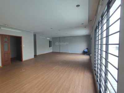 Cho thuê nhà 1 trệt 1 lầu, 600m2, giá tốt mặt tiền đường số 10, p.hiệp bình phước, tp.thủ đức 2