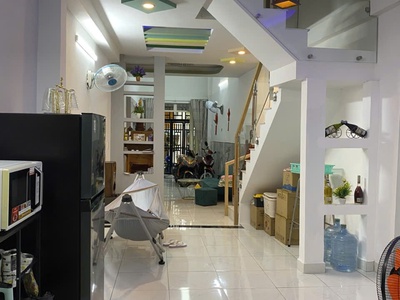 Nhà đẹp 2 tầng bình tân sát tên lửa tặng nội thất 53m2 hxh chỉ 4 tỷ. 0